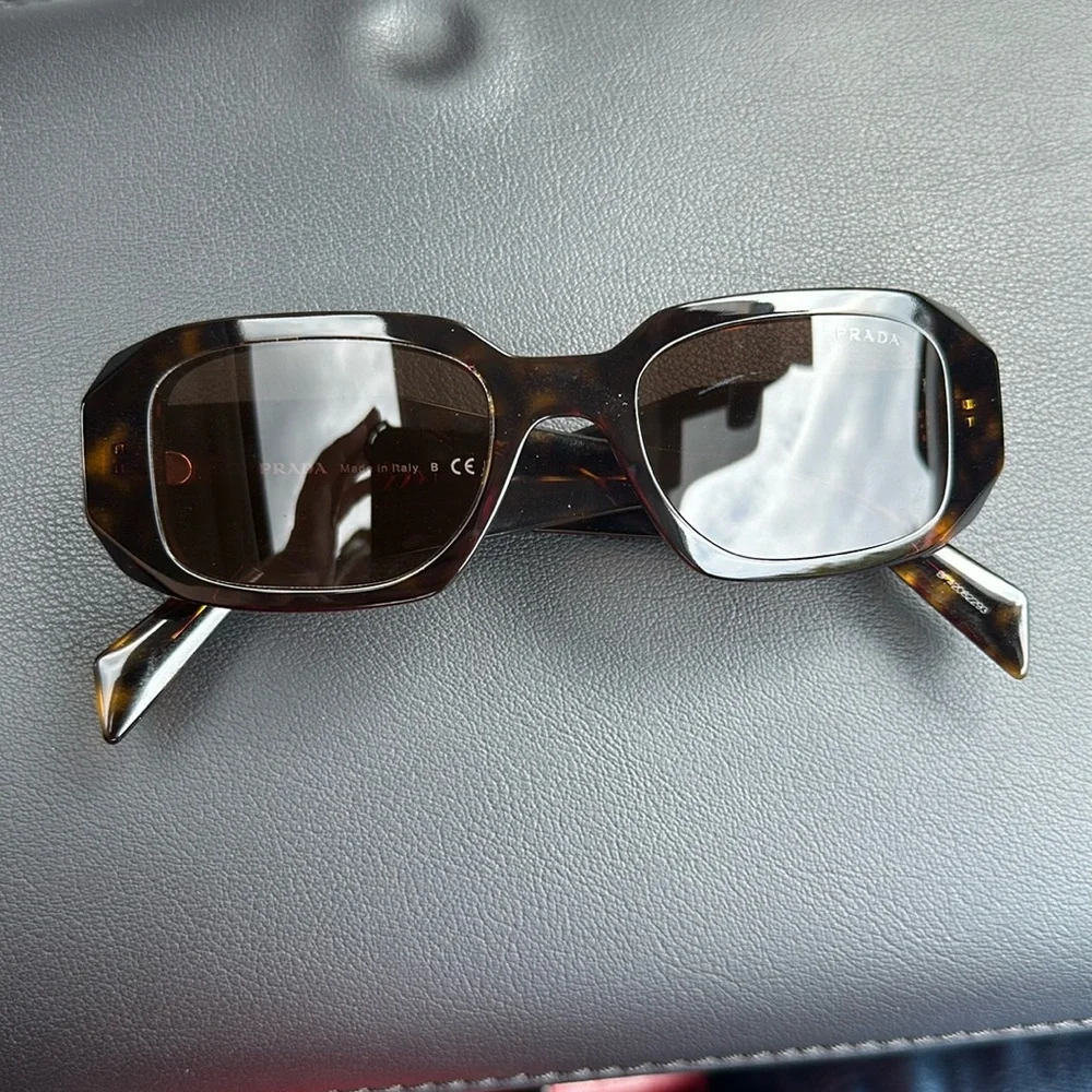 PRADA Tortious Scultoreo Narrow Sunglasses in Havana Sunglasses PR 17WS - Picture 11 of 16